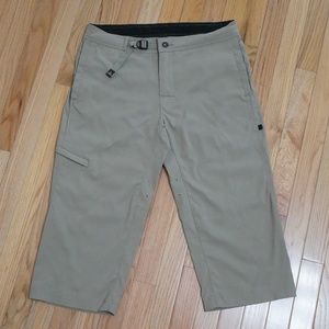 Prana Breathe Stretch Capri Khaki s Pockets M